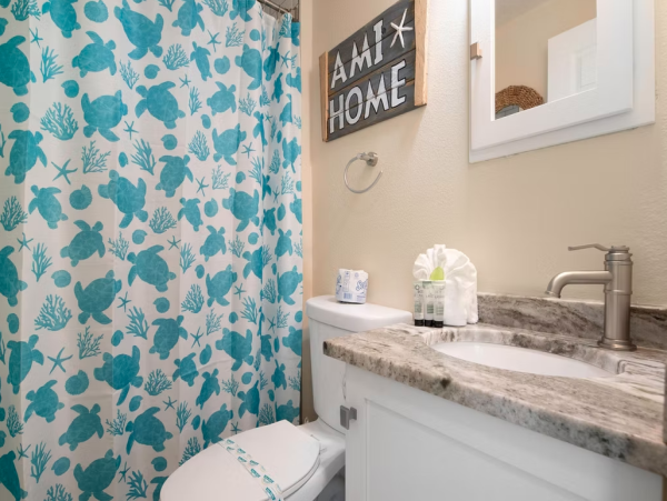 Charming Beach Retreat in Holmes Beach with Private Pool